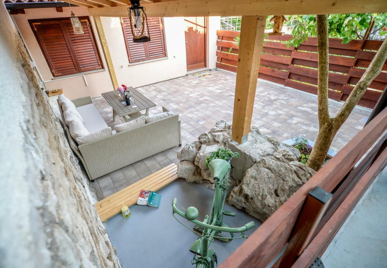 Vintage Garden Apartment Pula